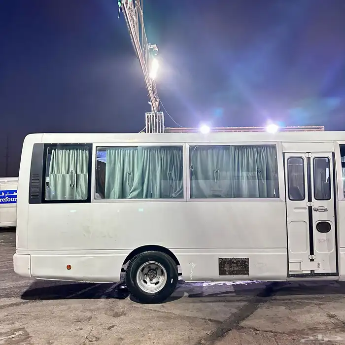 باص نيسان سيلفيان 2016 ديزل 30 راكب 18