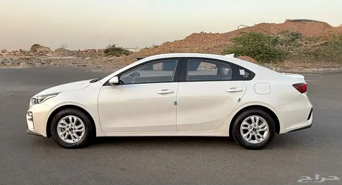 كيا K3 سيراتو 2020 فل بدون فتحه بحالة الوكاله للبيع 2