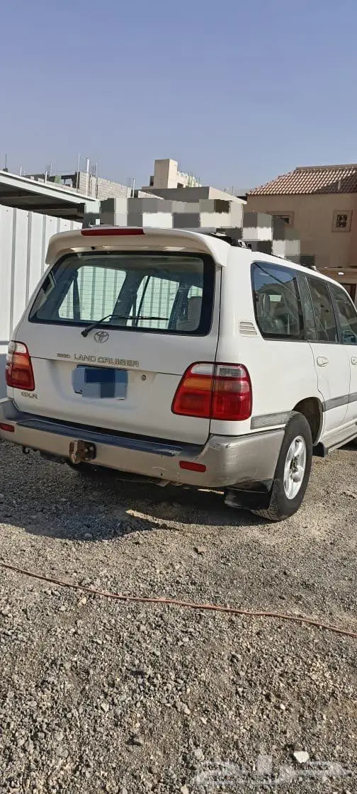 جيب لاند كروزر موديل 2000 0