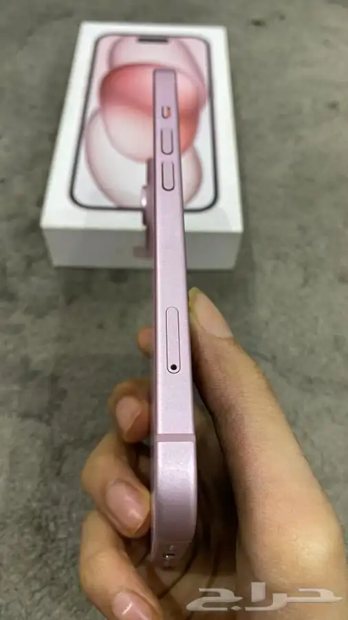 ايفون 15 جديد مع كرتون 1