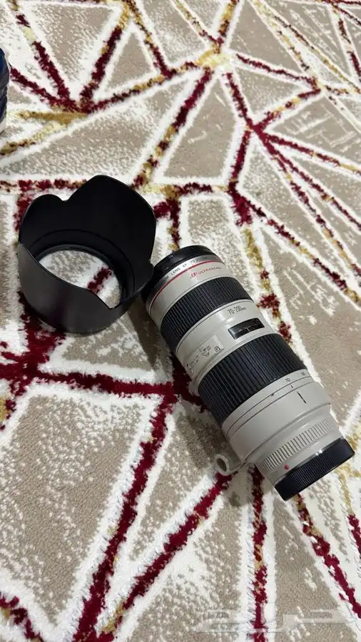 عدسه كانون الاصدار الاول 7