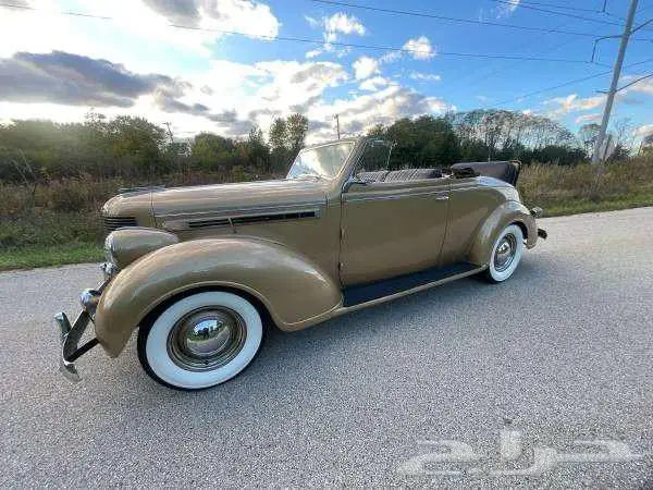 للبيع كرايسلر موديل 1938 Chrysler convertible 1