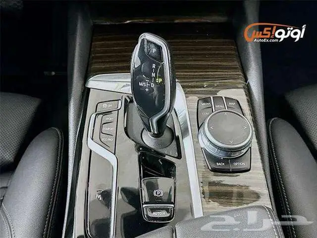 2021 بي إم دبليو 530i 8