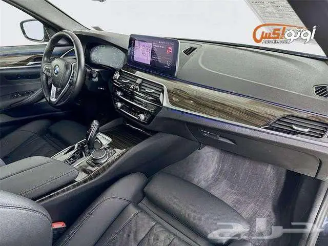 2021 بي إم دبليو 530i 16