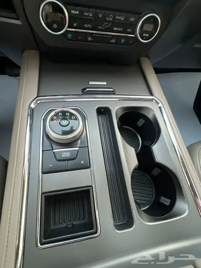 فورد اكسبيديشن 2018 نظيف جدا توكيلات الجزيره 31