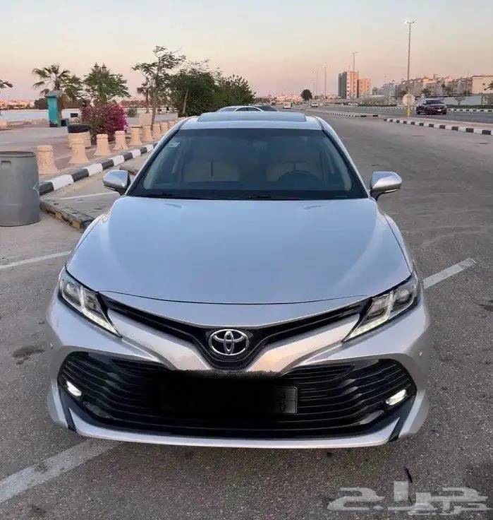 كامري 2019 فل كامل GLE بنزين سعودي ممشى قليل 16