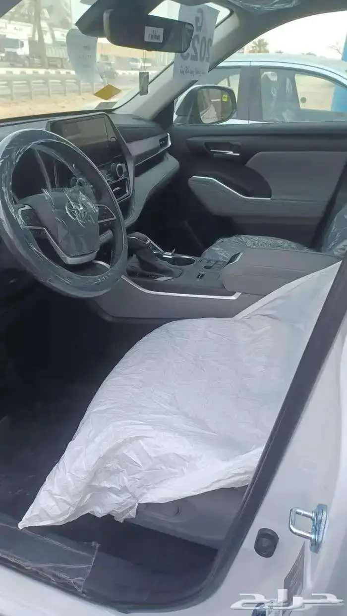 هايلاندر نص GLE ابيض 2025 4