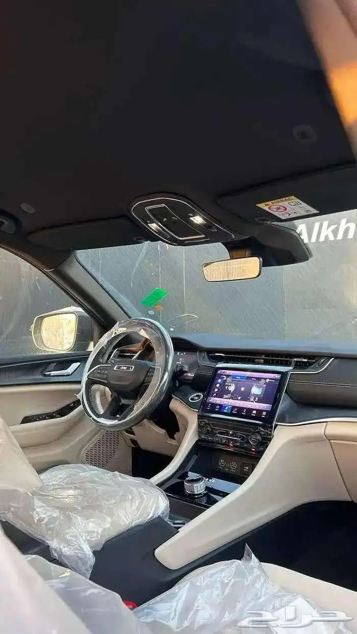 جيب شروكي2025 7