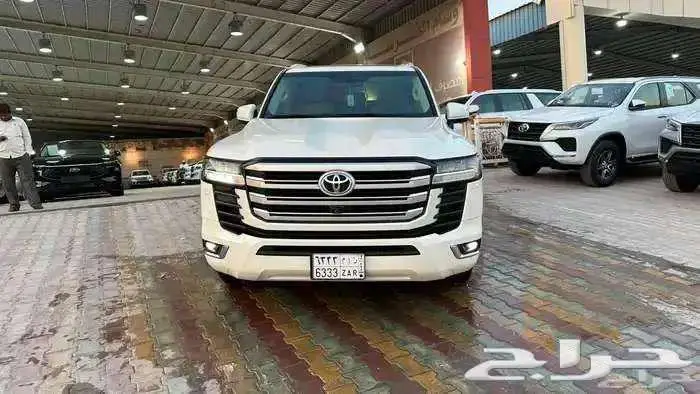 تويوتا لاندكروزر L4 GXR 2023 سعودي 1