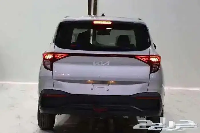 كيا كارينز استاندر و استاندر مطور بصمه وشاشه 2025 4