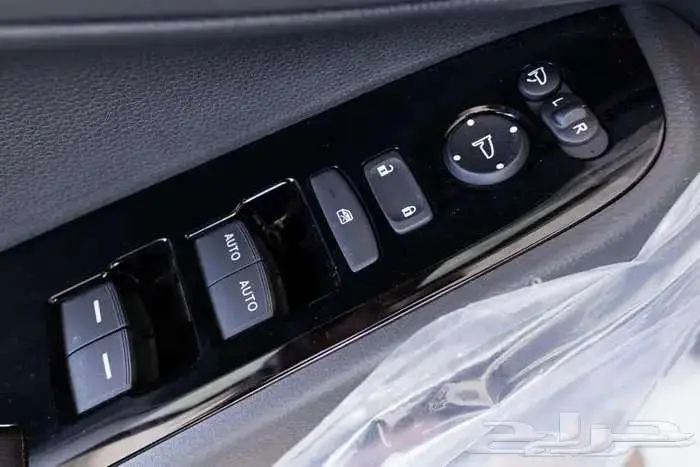 هوندا HRV LX نص فل 2025 8