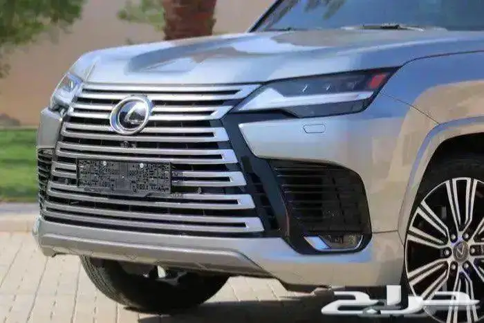 لكزس LX600 BBماشي 6000 الاف كيلو 2025 2