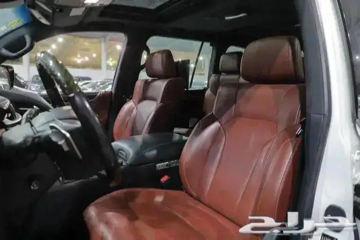 ليكزس LX 570 S فل كامل سبورت فتحة سقف موديل 2019 14