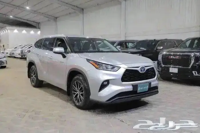 تويوتا هايلندر LE استاندر هايبرد اربعة سلندر موديل 2021 0