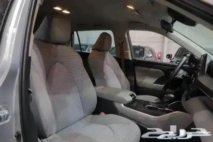 تويوتا هايلندر LE استاندر هايبرد اربعة سلندر موديل 2021 10