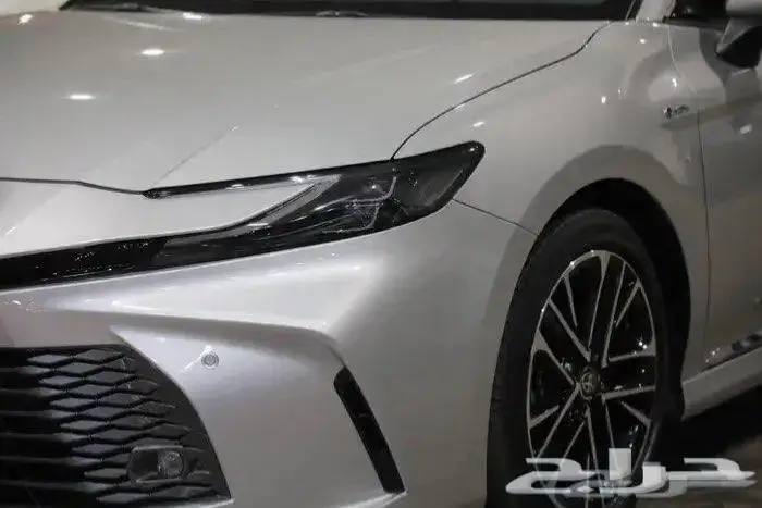 تويوتا كامري فل كامل لومير بانوراما جلد هايبرد موديل 2025 5