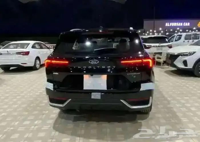 فورد تيريتوري تيتانيوم بلس 5