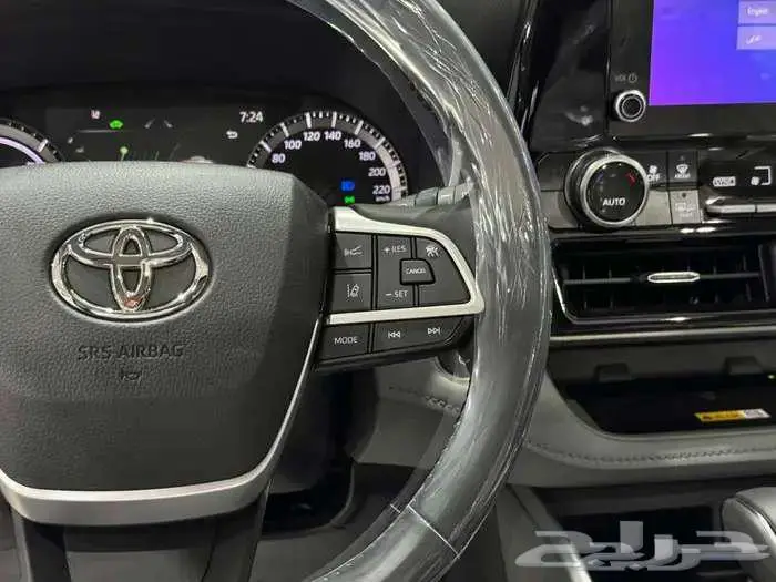 تويوتا هايلاندر نص فل ابيض هايبرد 2025 اقل سعر كاش وبنوك 9