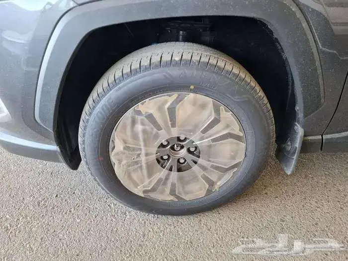 تويوتا راف فور 2025 2