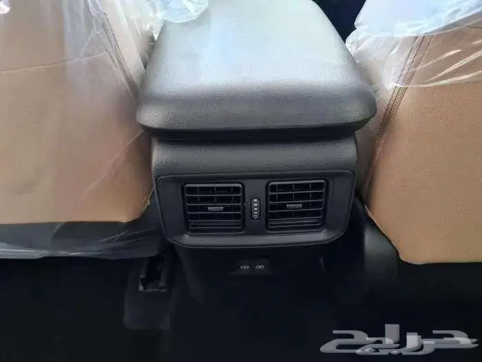 تويوتا راف فور 2025 4