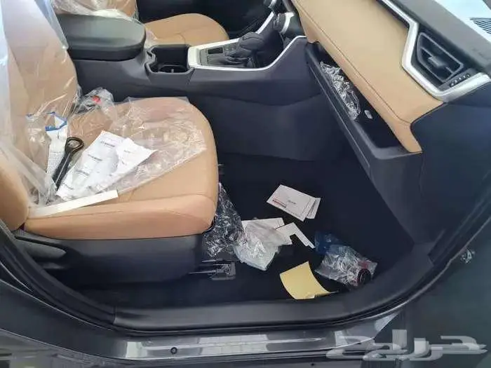 تويوتا راف فور 2025 7