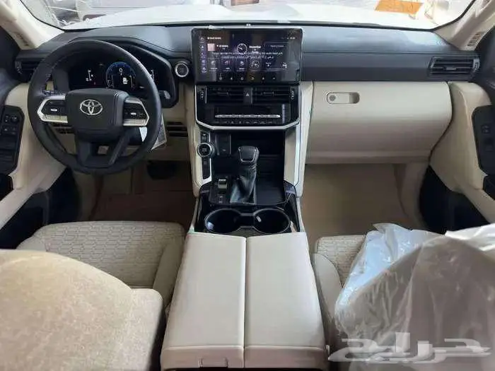 تويوتا لاندكروزر GXR2 بنزين 2026 بالنقد والتقسيط 5