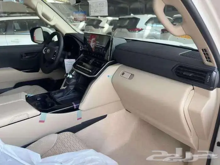 تويوتا لاندكروزر GXR2 بنزين 2026 بالنقد والتقسيط 8