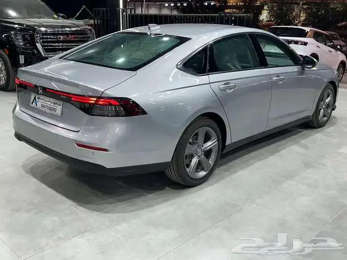 هوندا اكورد نص فل 2025 3