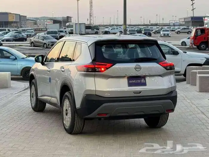 نيسان اكستريل 5 مقاعد و7 مقاعد دبل وبدون دبل اقل الاسعار 4