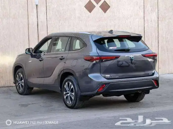 هايلندر gle موديل 2023 عداد 36000 كيلو فقط نظيف جدا 1