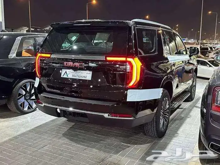 جمس يوكون 2025 اسود بدون دبل خليجي YUKON 7