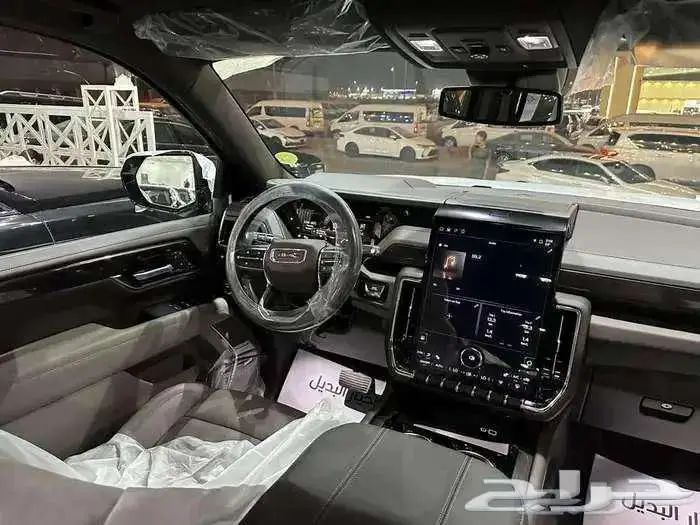 جمس يوكون 2025 اسود بدون دبل خليجي YUKON 10