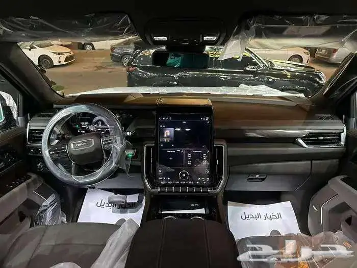 جمس يوكون 2025 اسود بدون دبل خليجي YUKON 13