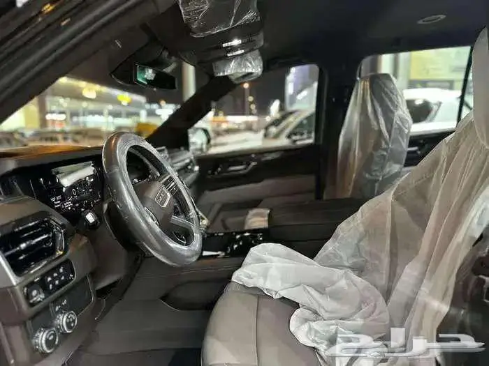 جمس يوكون 2025 اسود بدون دبل خليجي YUKON 14