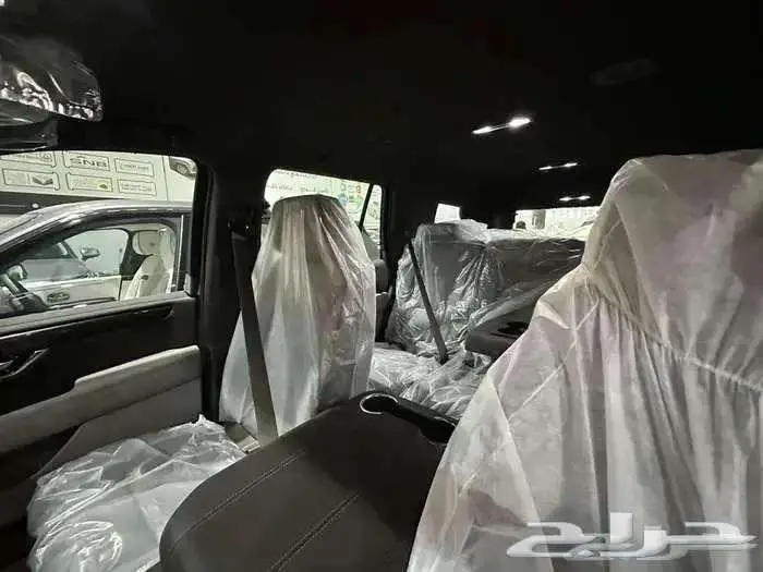 جمس يوكون 2025 اسود بدون دبل خليجي YUKON 16