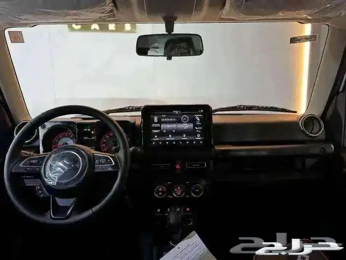 سوزوكي جمني 2025 3