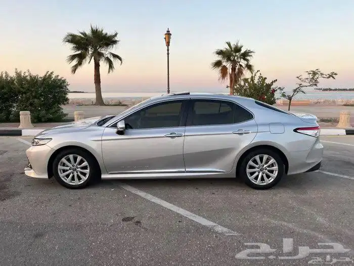 كامري 2019 فل كامل GLE بنزين سعودي ممشى قليل 0