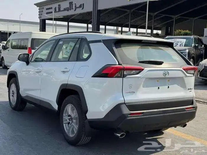 تويوتا راف فور جنط 17 ماكينة 2500 دبل 2025 بريمي كاش واقساط 5