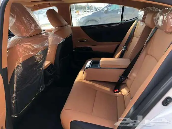 لكزس ES250 ابيض 2025 7