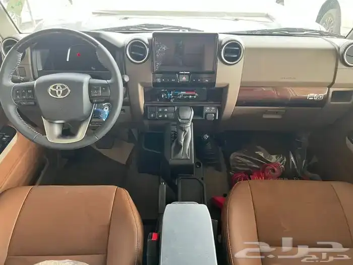 تايوتا ربع بريمي 2025 فل كامل 6