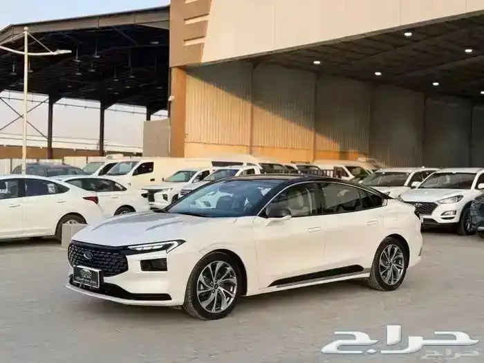 فورد تورس تيتانيوم 2022 5