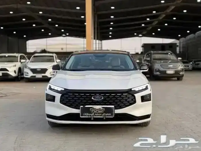 فورد تورس تيتانيوم 2022 4