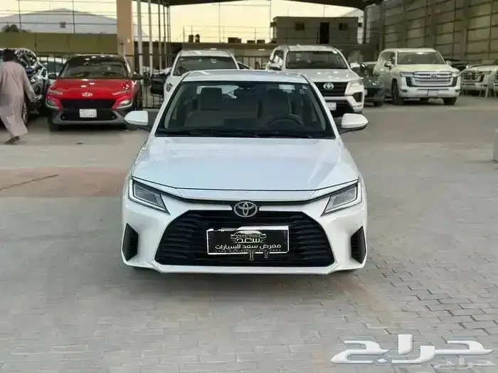 تويوتا يارس 2023 1
