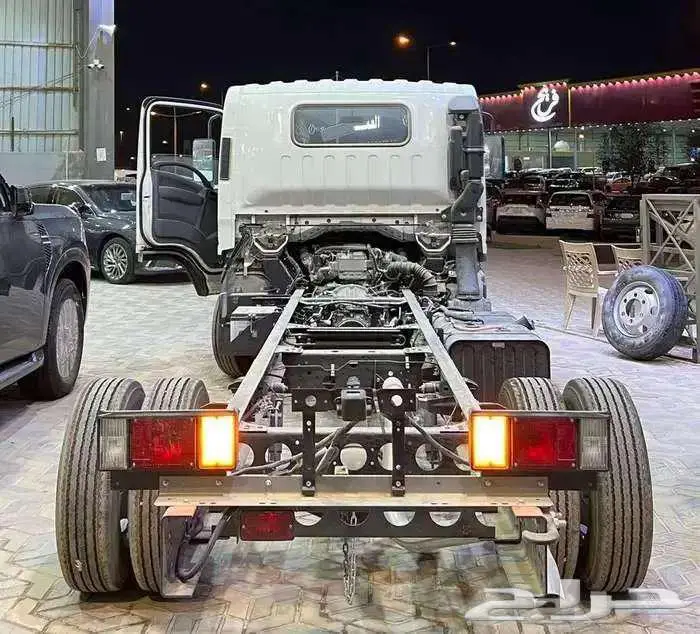 ايسوزو دينا 4 و 5 و 6 طن موديل 2025 2