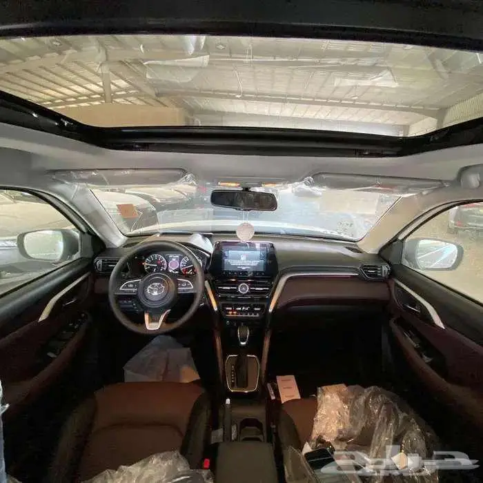 تويوتا اوربان 2026 3