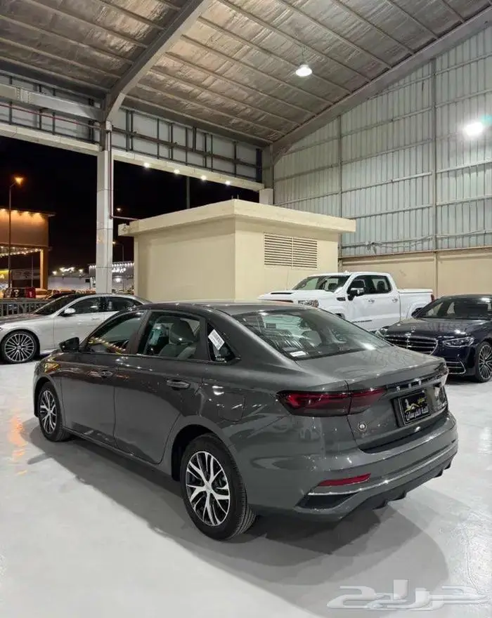 جيلي امجراند7 2023 3