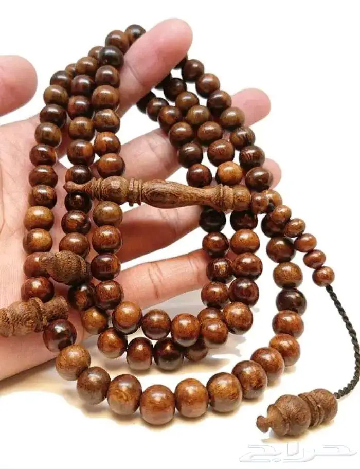 مسبحة أصلية من العود 0