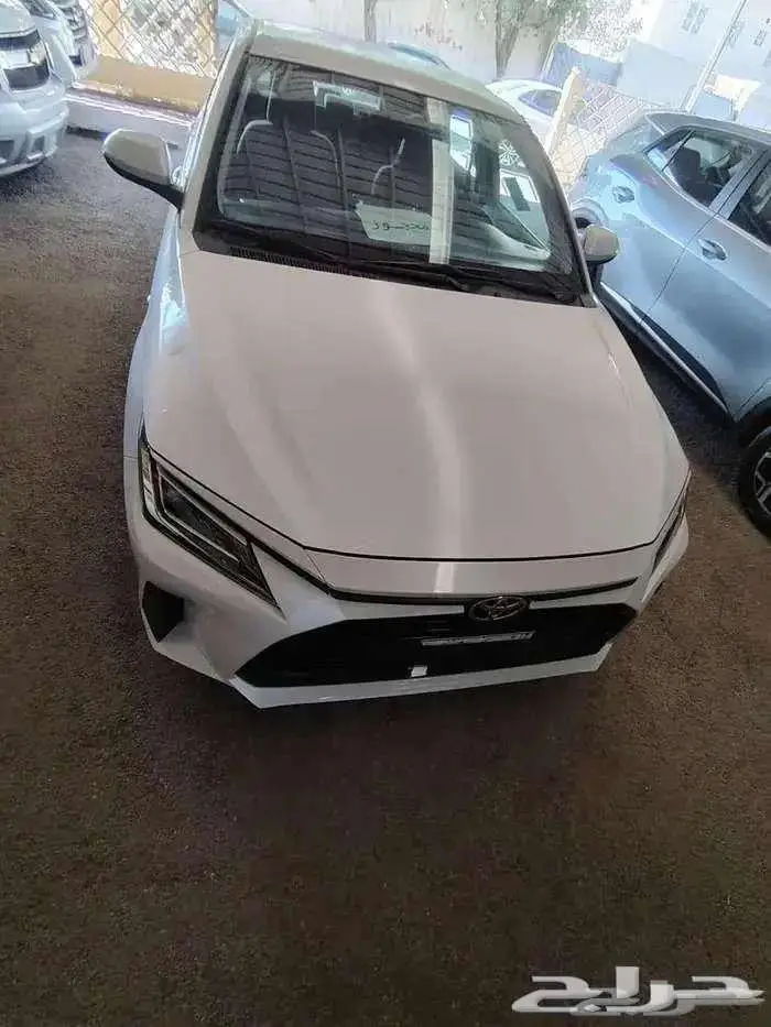 يارس واي ستاندر موديل 2026 حبه فقط لون ابيض لؤلؤي 2