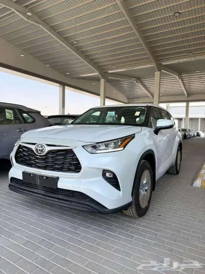 توتوتا هايلندر LE استندر دبل موديل 2025 1