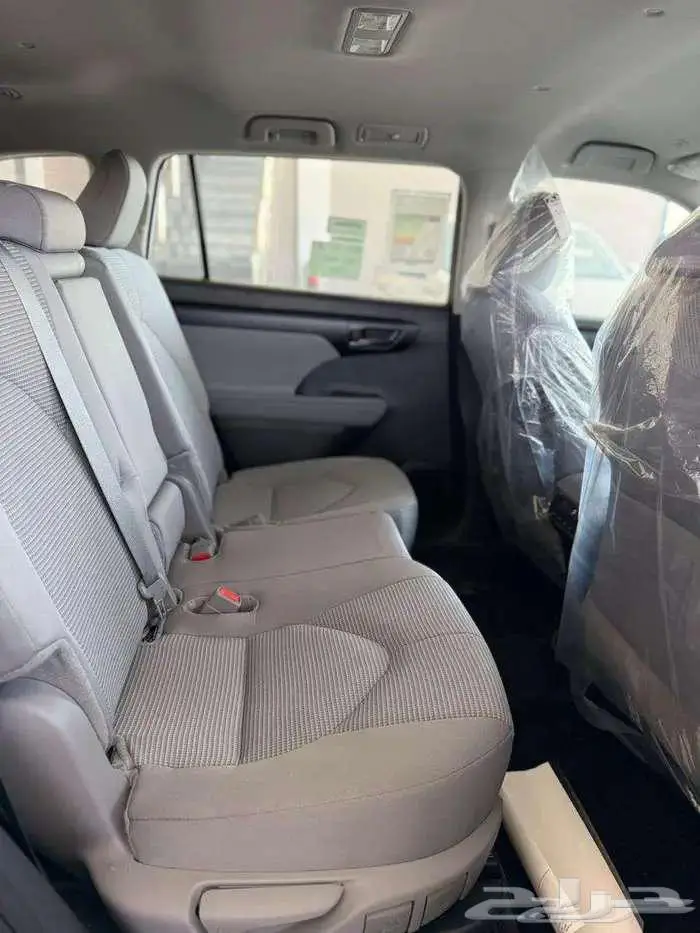 توتوتا هايلندر LE استندر دبل موديل 2025 10